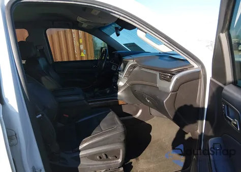 2015 Chevrolet Suburban 1500 Lt z USA, uszkodzony, nr VIN 1GNSKJKC3FR639422